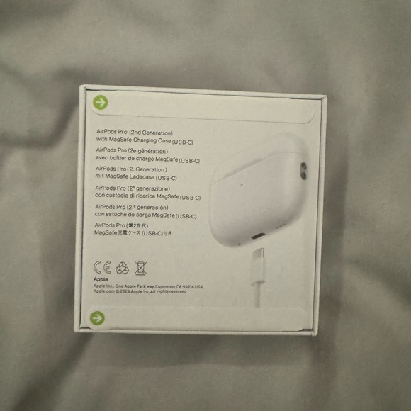 Airpod Pro 2’s - Picture 2 of 3
